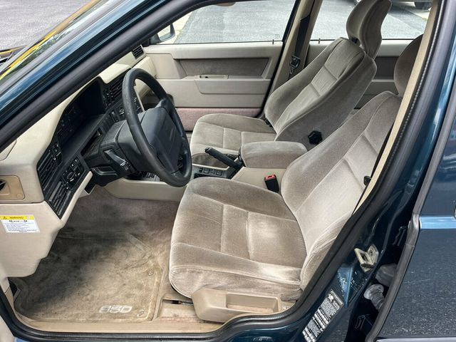 1996 Volvo 850 5-speed manual Safe Fuel Efficient VOLVO FOR LIFE! - 23019544 - 5