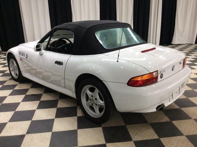 1997 BMW 3 Series Z3 Roadster - 22293168 - 3