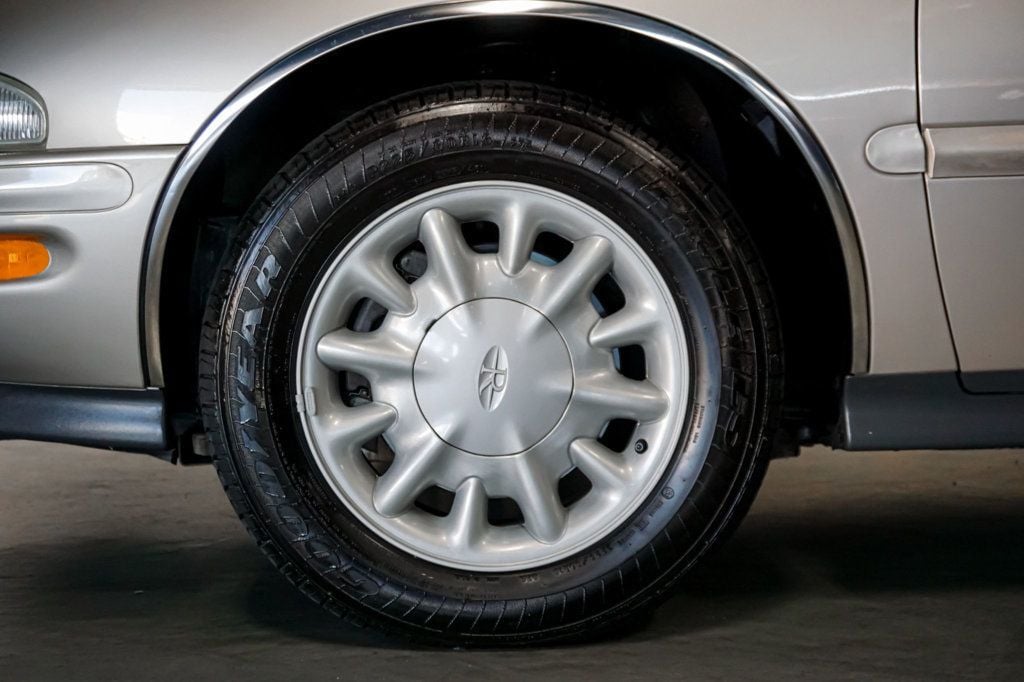 1997 Buick Riviera *3.8L V6 Supercharged* *Power Moonroof* *Low Miles* - 22944409 - 36