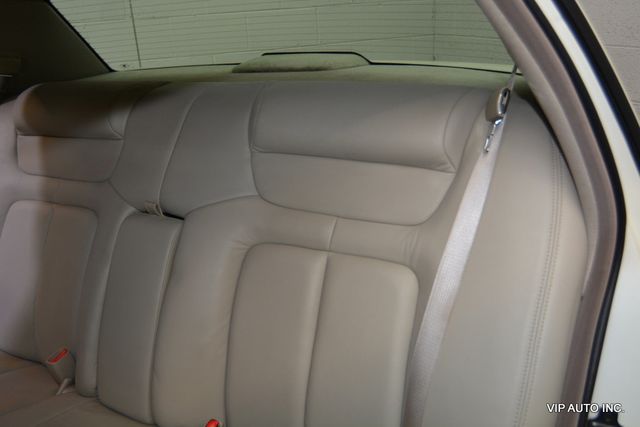 1997 Cadillac d'Elegance 4dr Sedan - 23002716 - 22