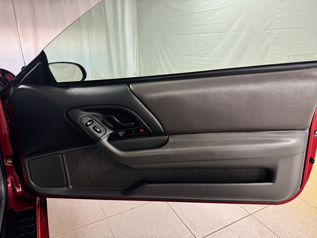 1997 Chevrolet Camaro 1997 Chevrolet Camaro - 23050699 - 12