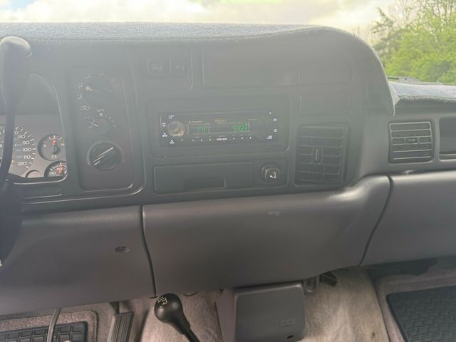 1997 Dodge Ram 1500 Laramie SLT, 4x4, Magnum V8, Heavy Duty Service Group - 23005824 - 17
