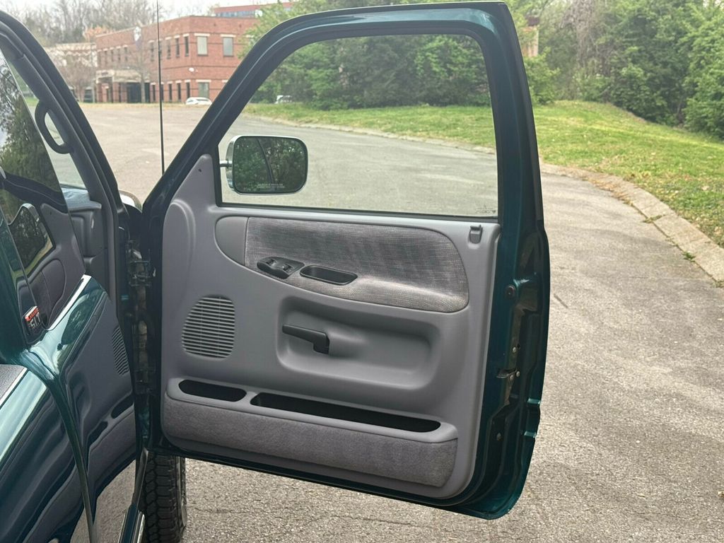 1997 Dodge Ram 1500 Laramie SLT, 4x4, Magnum V8, Heavy Duty Service Group - 23005824 - 23