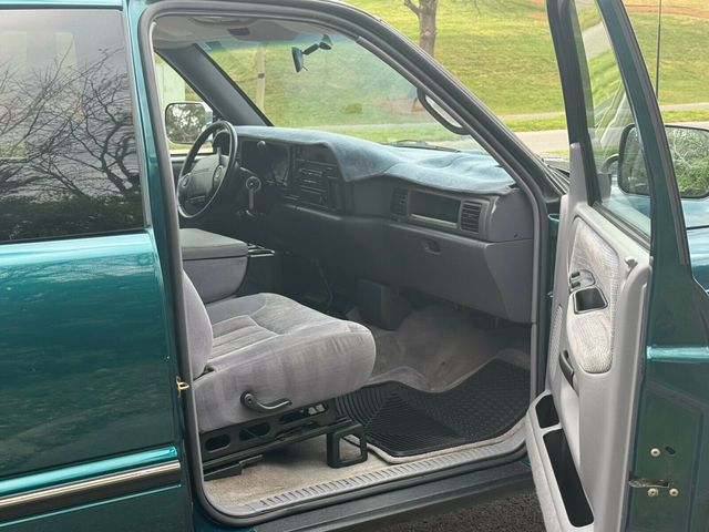 1997 Dodge Ram 1500 Laramie SLT, 4x4, Magnum V8, Heavy Duty Service Group - 23005824 - 24