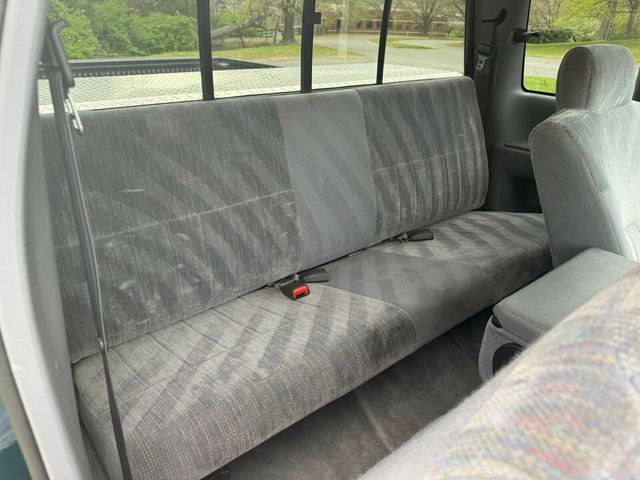 1997 Dodge Ram 1500 Laramie SLT, 4x4, Magnum V8, Heavy Duty Service Group - 23005824 - 27