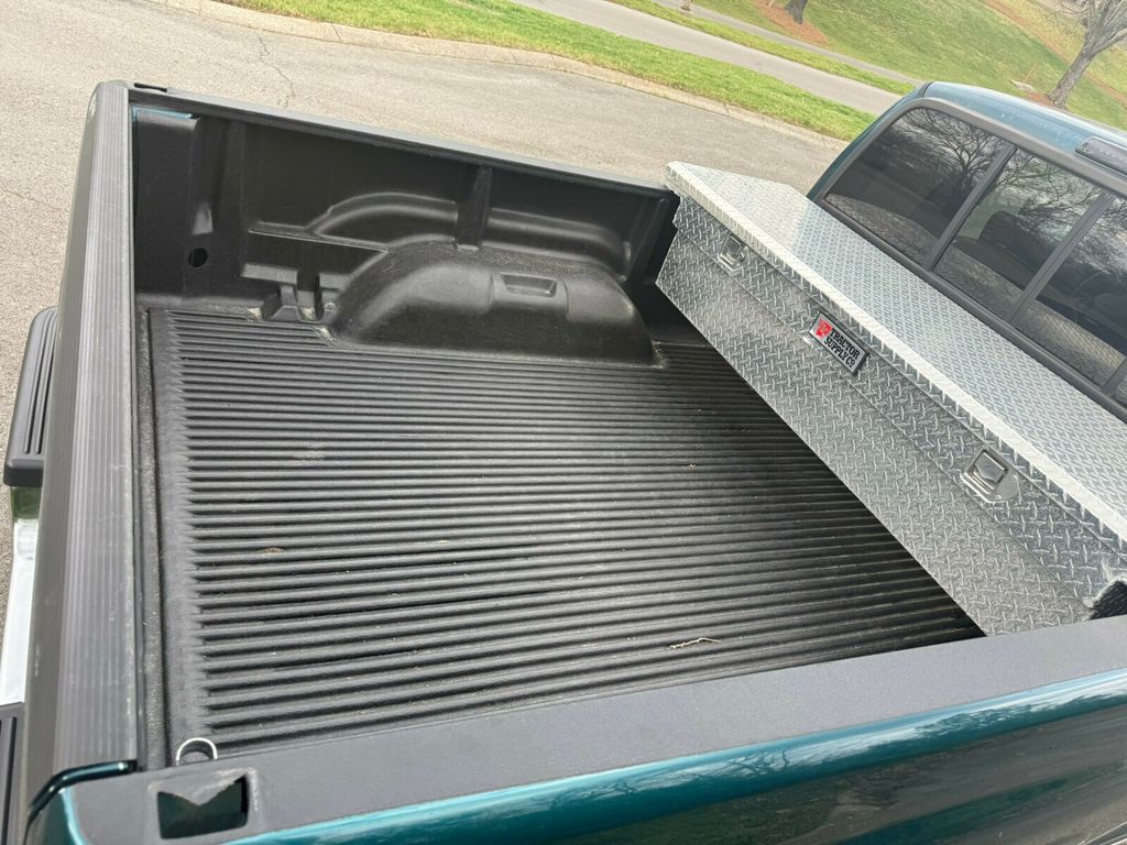 1997 Dodge Ram 1500 Laramie SLT, 4x4, Magnum V8, Heavy Duty Service Group - 23005824 - 32