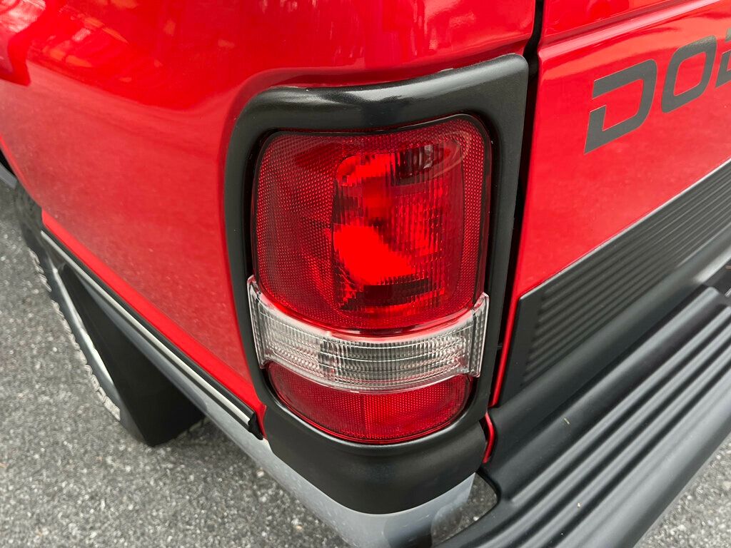 1997 Dodge Ram 1500 Reg Cab 135" WB 4WD - 23004653 - 22