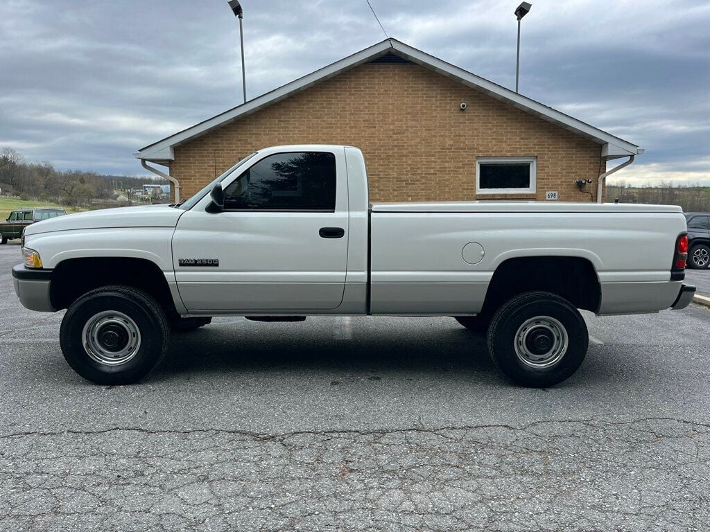 1997 Dodge Ram 2500 Legendary 12 Valve Cummins Turbo Diesel Regular Cab Long bed 4x4 - 23001274 - 3