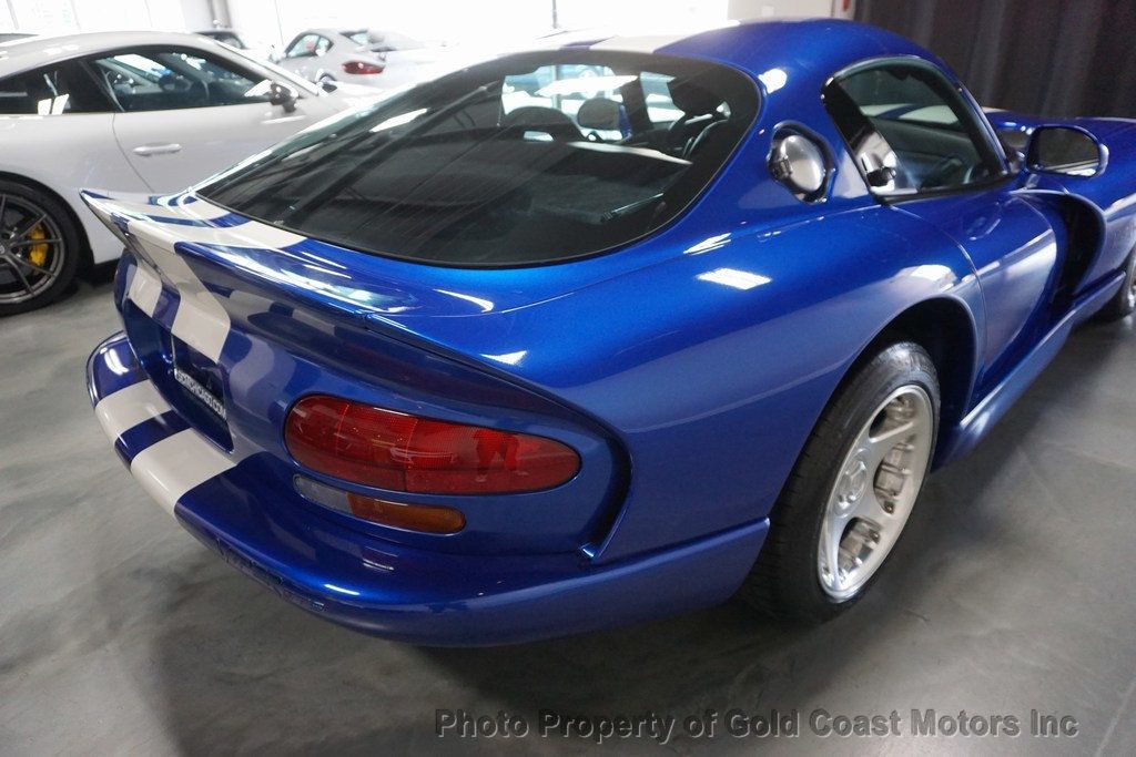 1997 Dodge Viper GTS *Viper GTS* *Blue w/ White Stripes* *6-Speed Manual* - 21971118 - 36