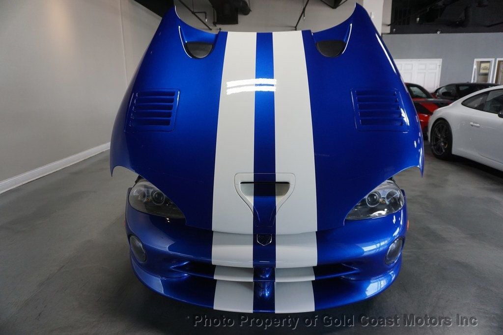 1997 Dodge Viper GTS *Viper GTS* *Blue w/ White Stripes* *6-Speed Manual* - 21971118 - 57