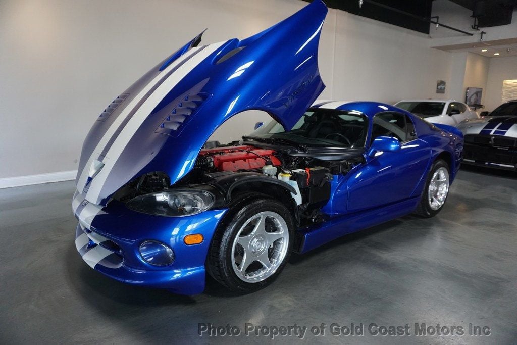1997 Dodge Viper GTS *Viper GTS* *Blue w/ White Stripes* *6-Speed Manual* - 21971118 - 58