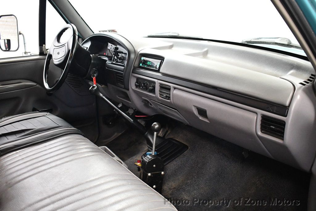 1997 Ford F-350 photo 18