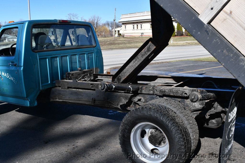1997 Ford F-350 photo 23