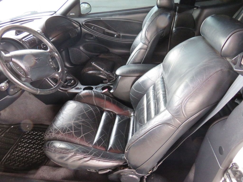 1997 Ford Mustang GT Convertible photo 10