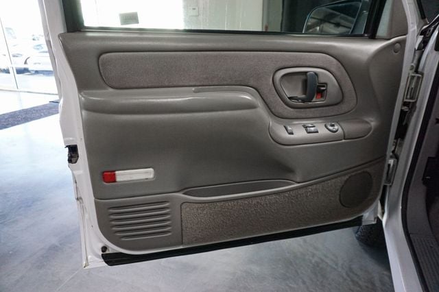 1997 GMC Sierra 1500 *Reg Cab Sportside 1500 SLE Z71 4WD* *1SC Pkg* *Cali-Truck*   - 22962614 - 17