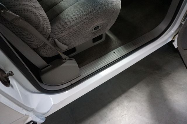 1997 GMC Sierra 1500 *Reg Cab Sportside 1500 SLE Z71 4WD* *1SC Pkg* *Cali-Truck*   - 22962614 - 72