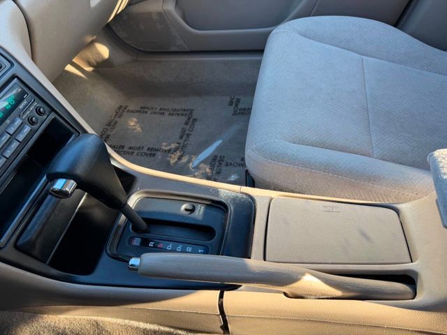 1997 Honda Accord Sedan 4dr Sedan Value Pkg Automatic - 22963901 - 38