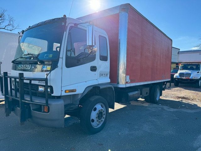 1997 Isuzu FTR 18 FOOT BOX TRUCK WITH LIFTGATE NON CDL MULTIPLE USES - 22237792 - 2