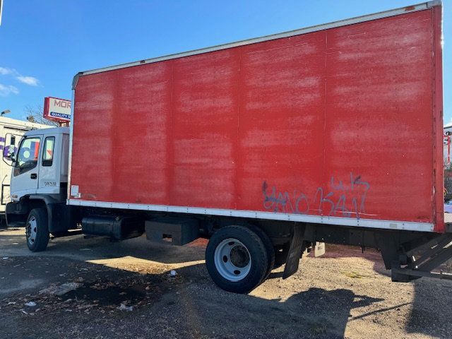 1997 Isuzu FTR 18 FOOT BOX TRUCK WITH LIFTGATE NON CDL MULTIPLE USES - 22237792 - 6
