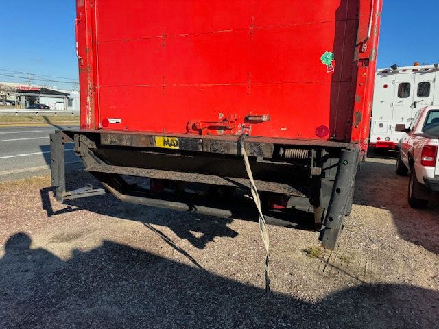 1997 Isuzu FTR 18 FOOT BOX TRUCK WITH LIFTGATE NON CDL MULTIPLE USES - 22237792 - 7