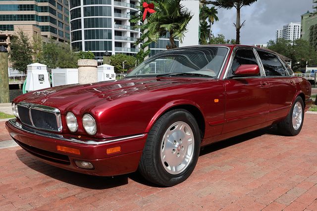1997 Jaguar XJ 4dr Sedan - 22959972 - 22