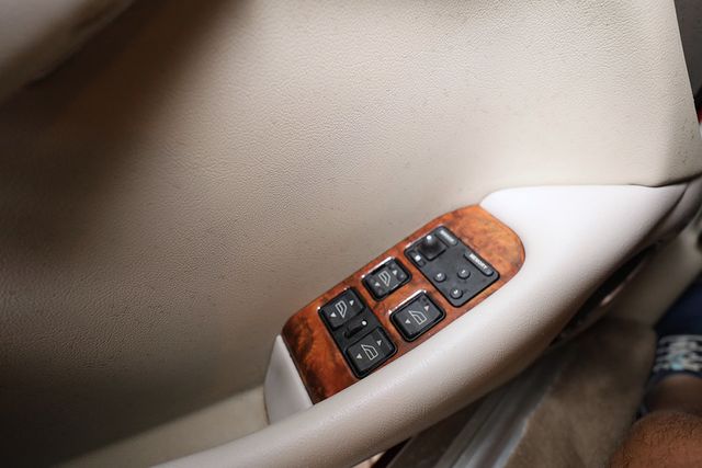 1997 Jaguar XJ 4dr Sedan - 22959972 - 24