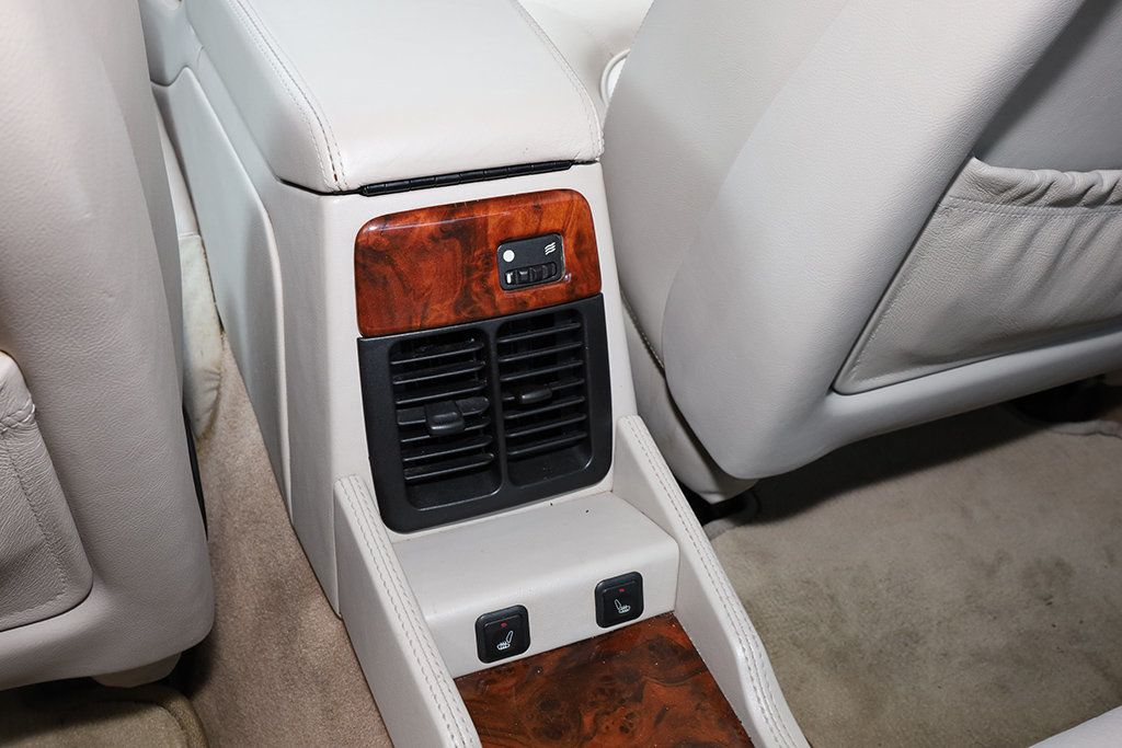 1997 Jaguar XJ 4dr Sedan - 22959972 - 28