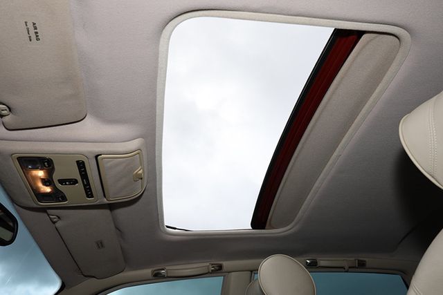 1997 Jaguar XJ 4dr Sedan - 22959972 - 29