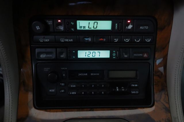 1997 Jaguar XJ 4dr Sedan - 22959972 - 36