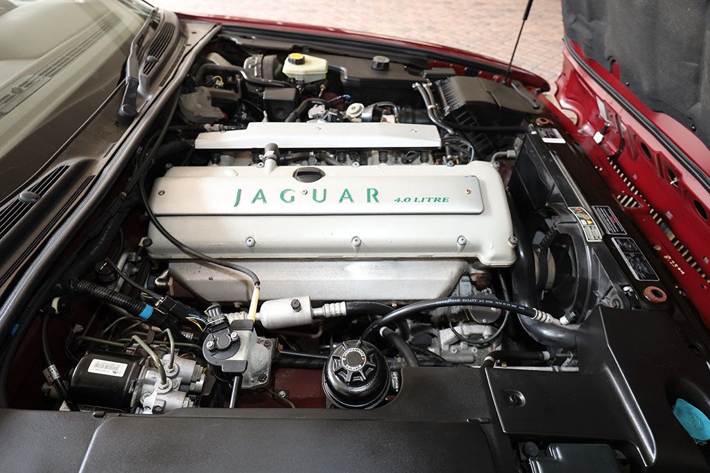 1997 Jaguar XJ 4dr Sedan - 22959972 - 38