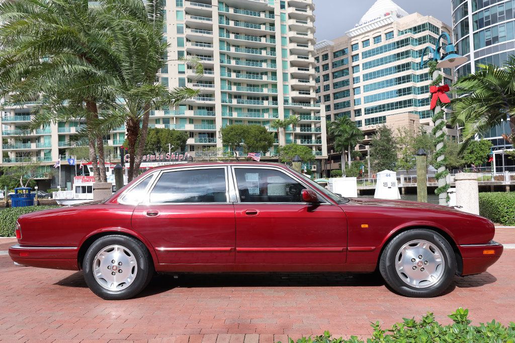 1997 Jaguar XJ 4dr Sedan - 22959972 - 3