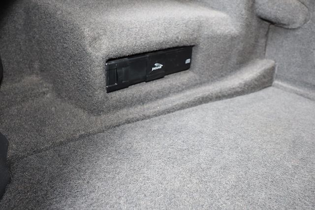 1997 Jaguar XJ 4dr Sedan - 22959972 - 40