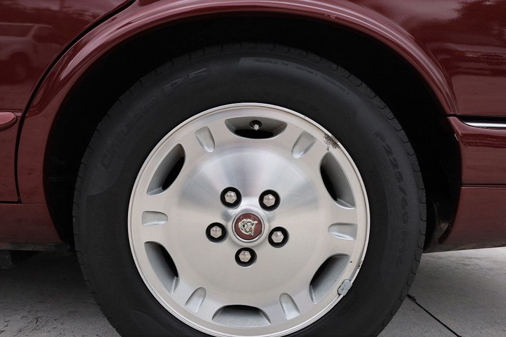 1997 Jaguar XJ 4dr Sedan - 22959972 - 41