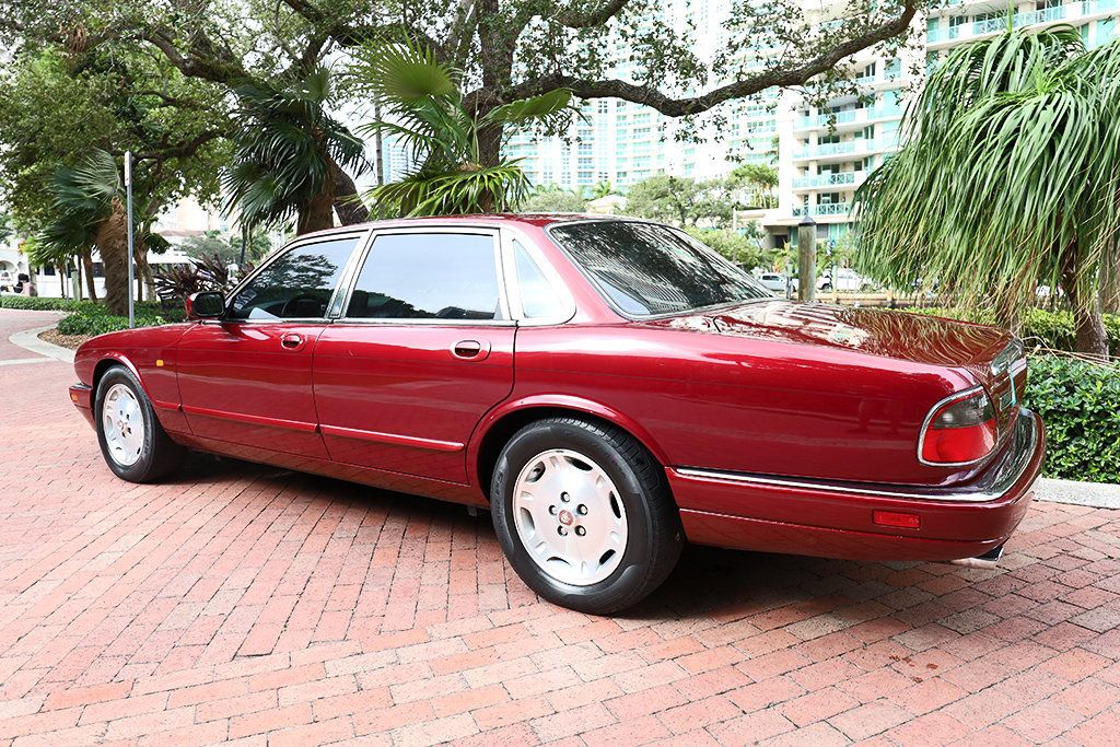 1997 Jaguar XJ 4dr Sedan - 22959972 - 55
