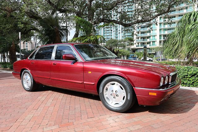 1997 Jaguar XJ 4dr Sedan - 22959972 - 57