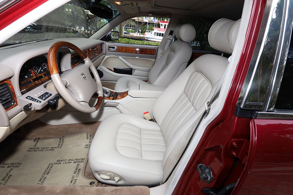 1997 Jaguar XJ 4dr Sedan - 22959972 - 5