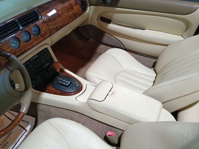 1997 Jaguar XK8 2dr Convertible - 23004610 - 18