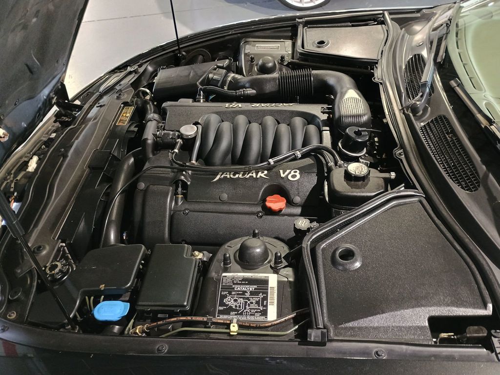 1997 Jaguar XK8 2dr Convertible - 23004610 - 38