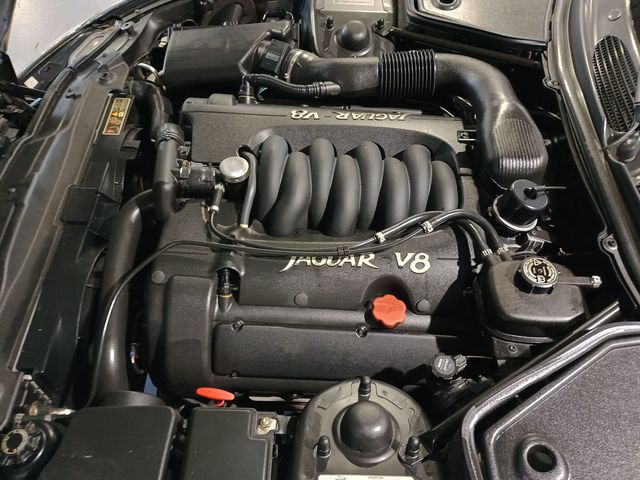 1997 Jaguar XK8 2dr Convertible - 23004610 - 41