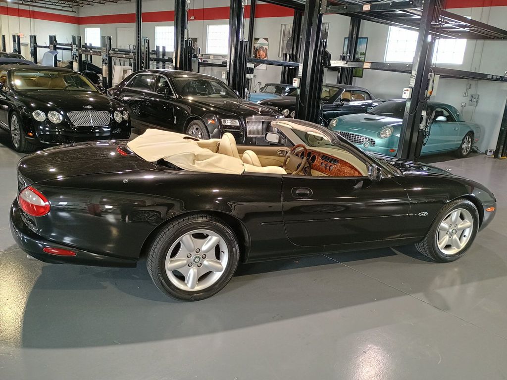 1997 Jaguar XK8 2dr Convertible - 23004610 - 8