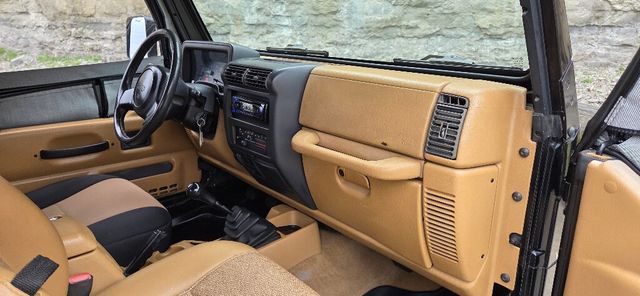 1997 Jeep Wrangler Lifted NEW TIRES 5 Speed MANUAL VERY LOW Miles RARE 615-300-6004 - 22990349 - 17