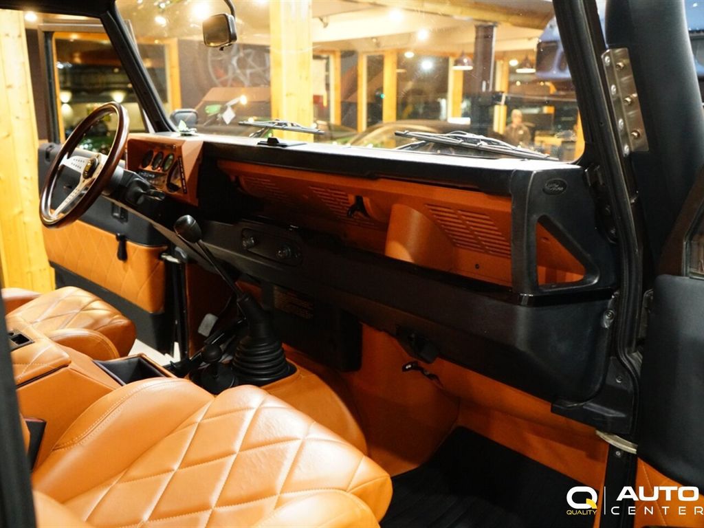 1997 Land Rover Defender  - 22875033 - 24