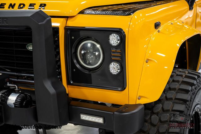 1997 Land Rover Defender 110  - 22985912 - 11