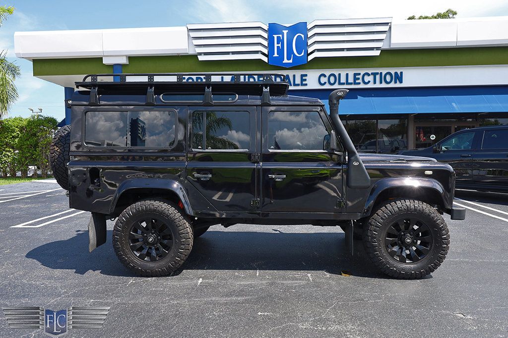 1997 Land Rover Defender 110  - 23082199 - 1