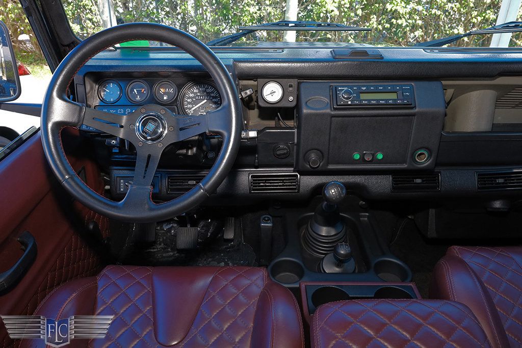 1997 Land Rover Defender 110  - 23082199 - 20
