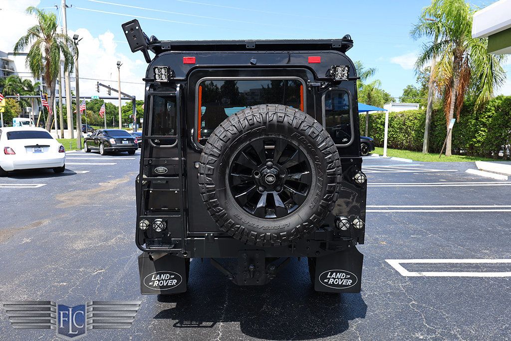 1997 Land Rover Defender 110  - 23082199 - 8