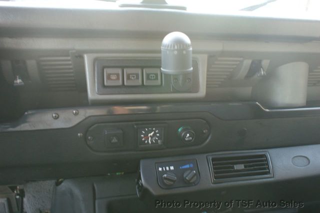 1997 Land Rover Defender 90 2dr Station Wagon Hard-Top ORIGINAL PAINT PRESTINE CONDITION - 15494167 - 38