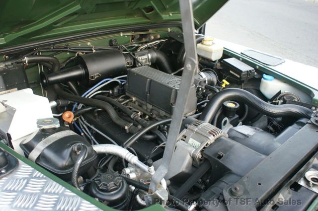 1997 Land Rover Defender 90 2dr Station Wagon Hard-Top ORIGINAL PAINT PRESTINE CONDITION - 15494167 - 52