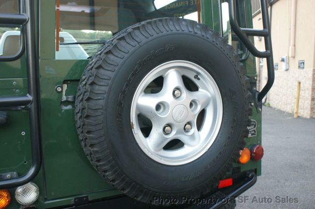 1997 Land Rover Defender 90 2dr Station Wagon Hard-Top ORIGINAL PAINT PRESTINE CONDITION - 15494167 - 60