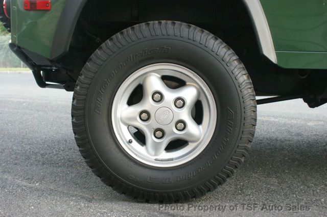 1997 Land Rover Defender 90 2dr Station Wagon Hard-Top ORIGINAL PAINT PRESTINE CONDITION - 15494167 - 61